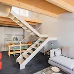 Urban Pop Loft @ Alfama 3* Лісабон