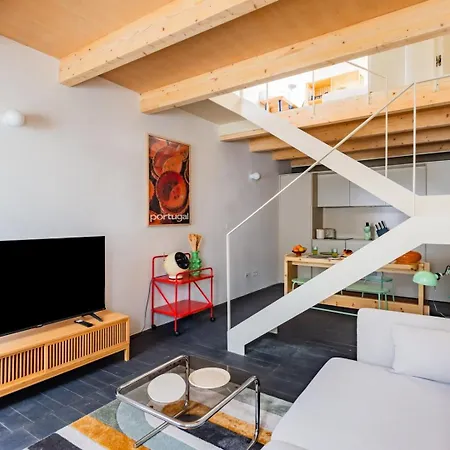 Urban Pop Loft @ Alfama Guest house Lisbon