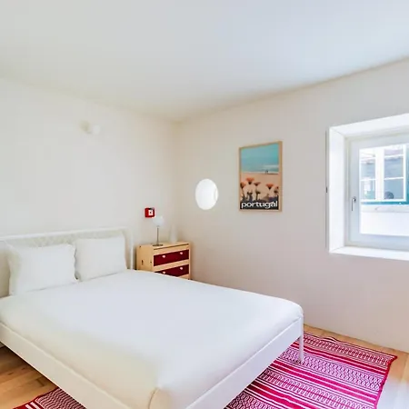 Urban Pop Loft @ Alfama Guest house 3*