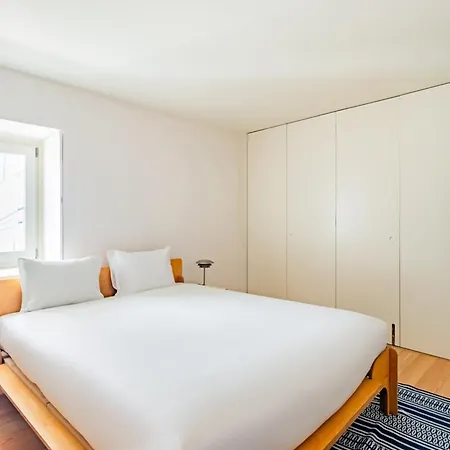 Guest house Urban Pop Loft @ Alfama 3*